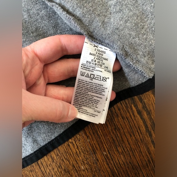 GAP Fit Kids Boys 2Y Dark Heathered Gray Performance Full-Zip Tech Hoodie - Picture 4 of 6